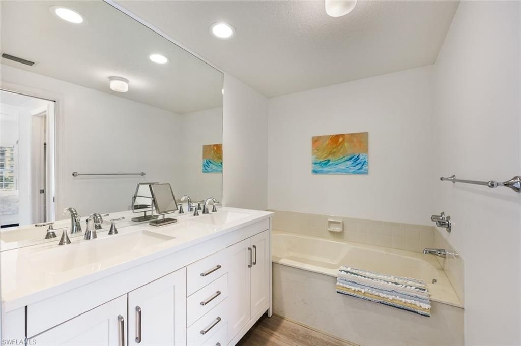 6030 Chardonnay Ln, Unit 203, Naples, FL 34119 Photo