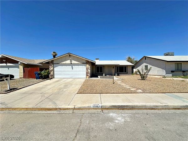 2501 Oak Glen Way, Las Vegas, NV 89115