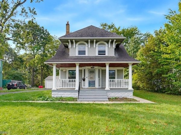 17930 Chagrin Boulevard , Shaker Heights, OH 44122