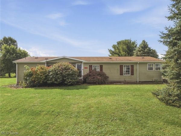 3839 E Sterling Road , Creston, OH 44217