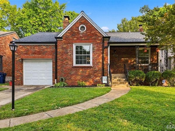 7609 Suffolk Avenue, Shrewsbury, MO 63119