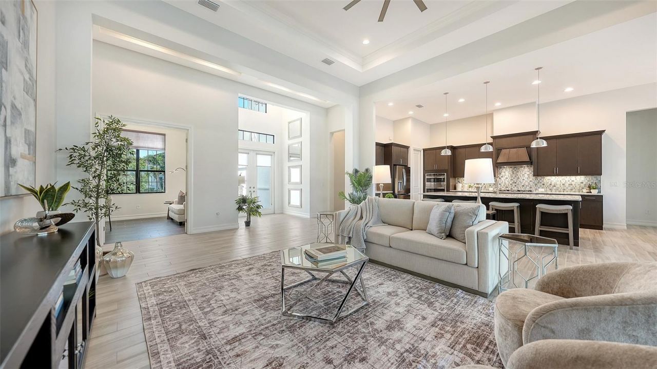 16105 Castle Park Terrace, Lakewood Ranch, FL 34202 Photo