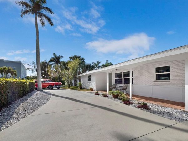 691 TARAWITT DRIVE, LONGBOAT KEY, FL 34228