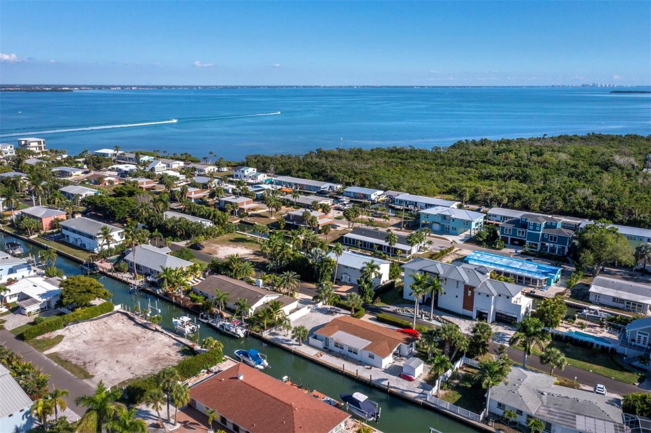691 Tarawitt Drive, Longboat Key, FL 34228 Photo