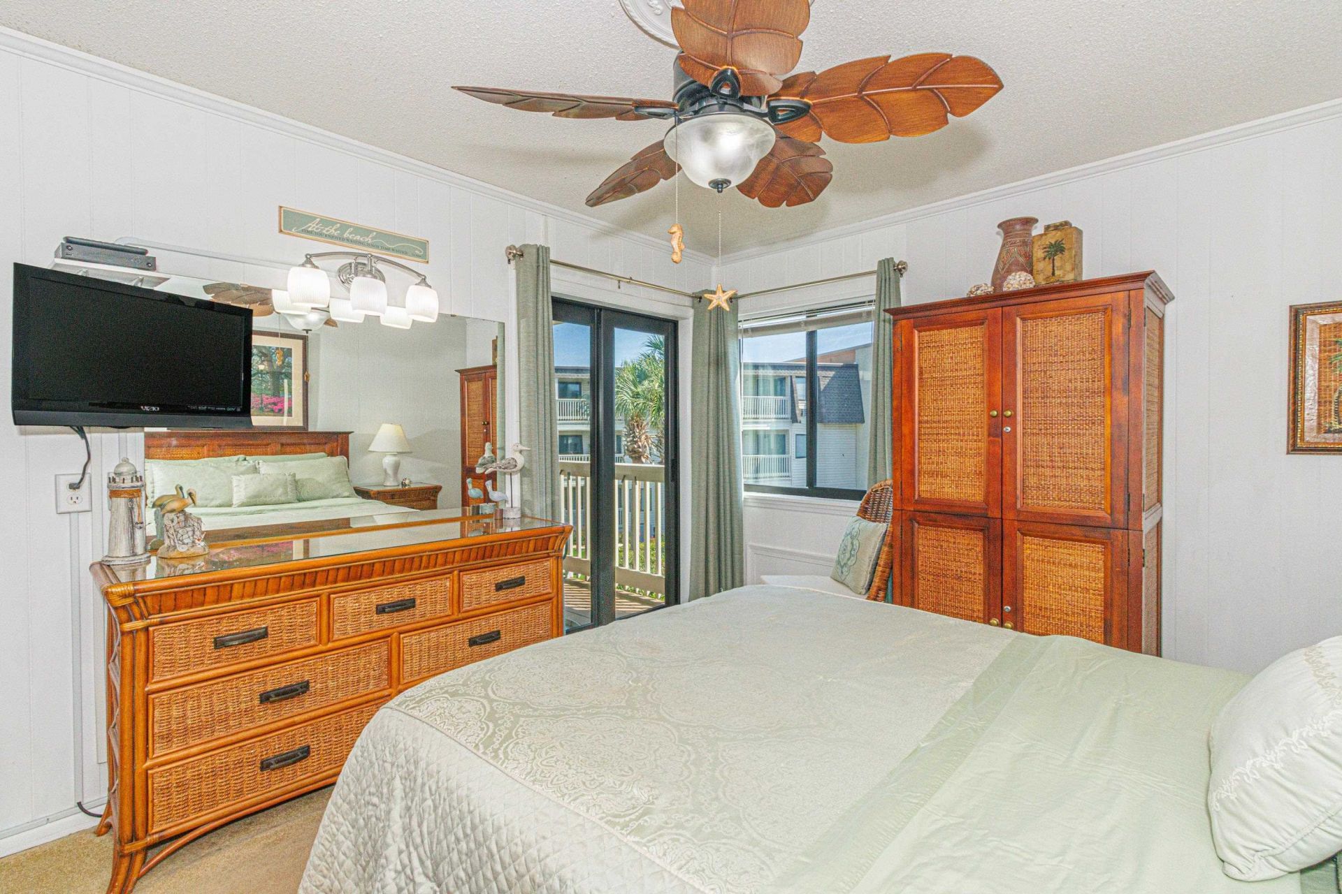 5601 N Ocean Blvd.  Photo 20