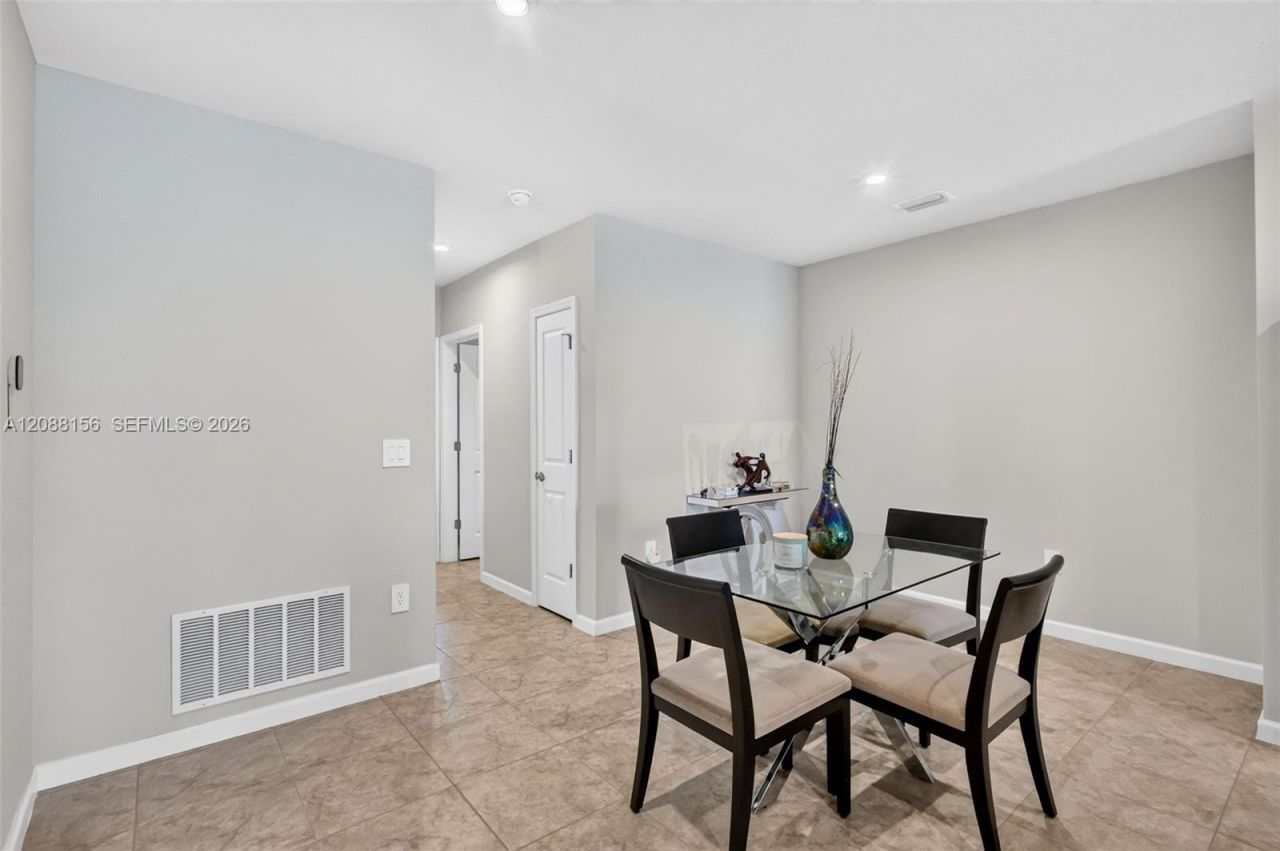 9364 SW Libertas Way, Port Saint Lucie, FL 34987 Photo