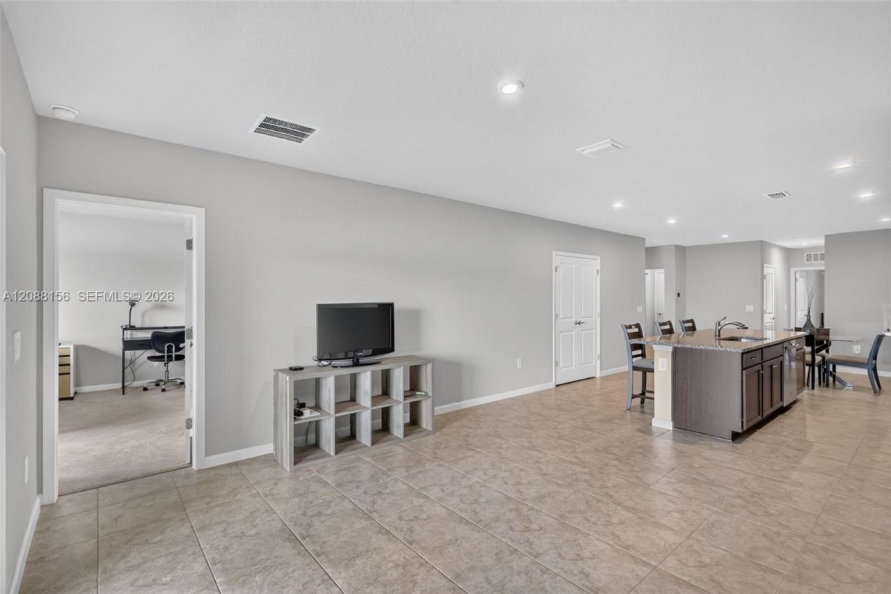 9364 SW Libertas Way, Port Saint Lucie, FL 34987 Photo