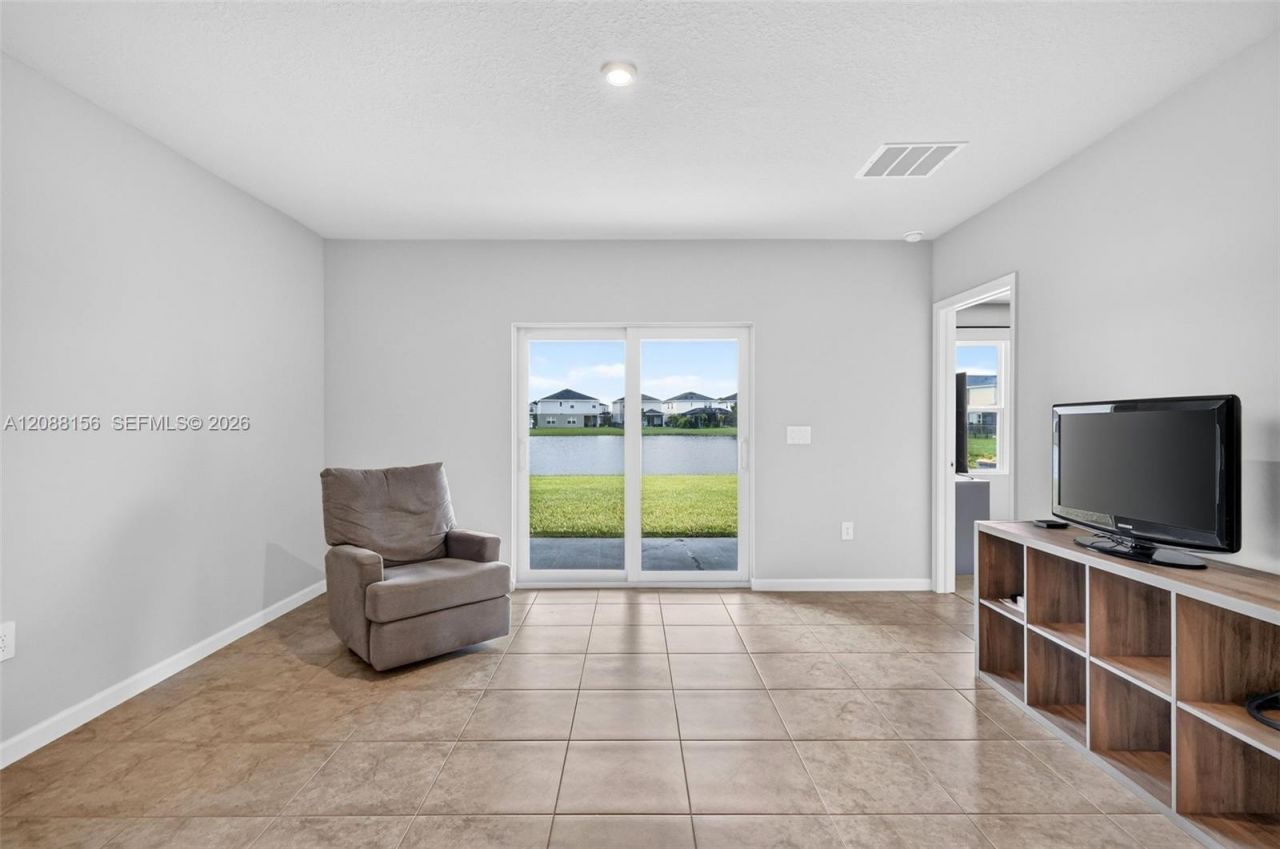 9364 SW Libertas Way, Port Saint Lucie, FL 34987 Photo