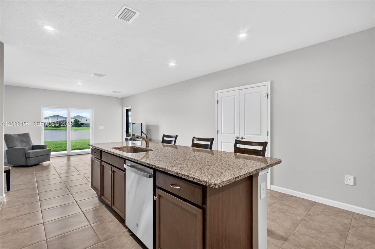 9364 SW Libertas Way, Port Saint Lucie, FL 34987 Photo
