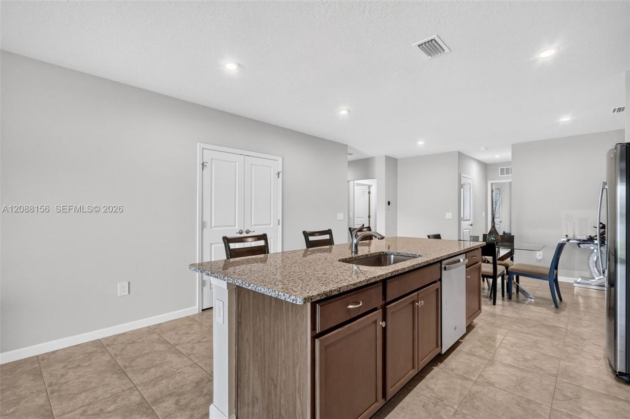 9364 SW Libertas Way, Port Saint Lucie, FL 34987 Photo