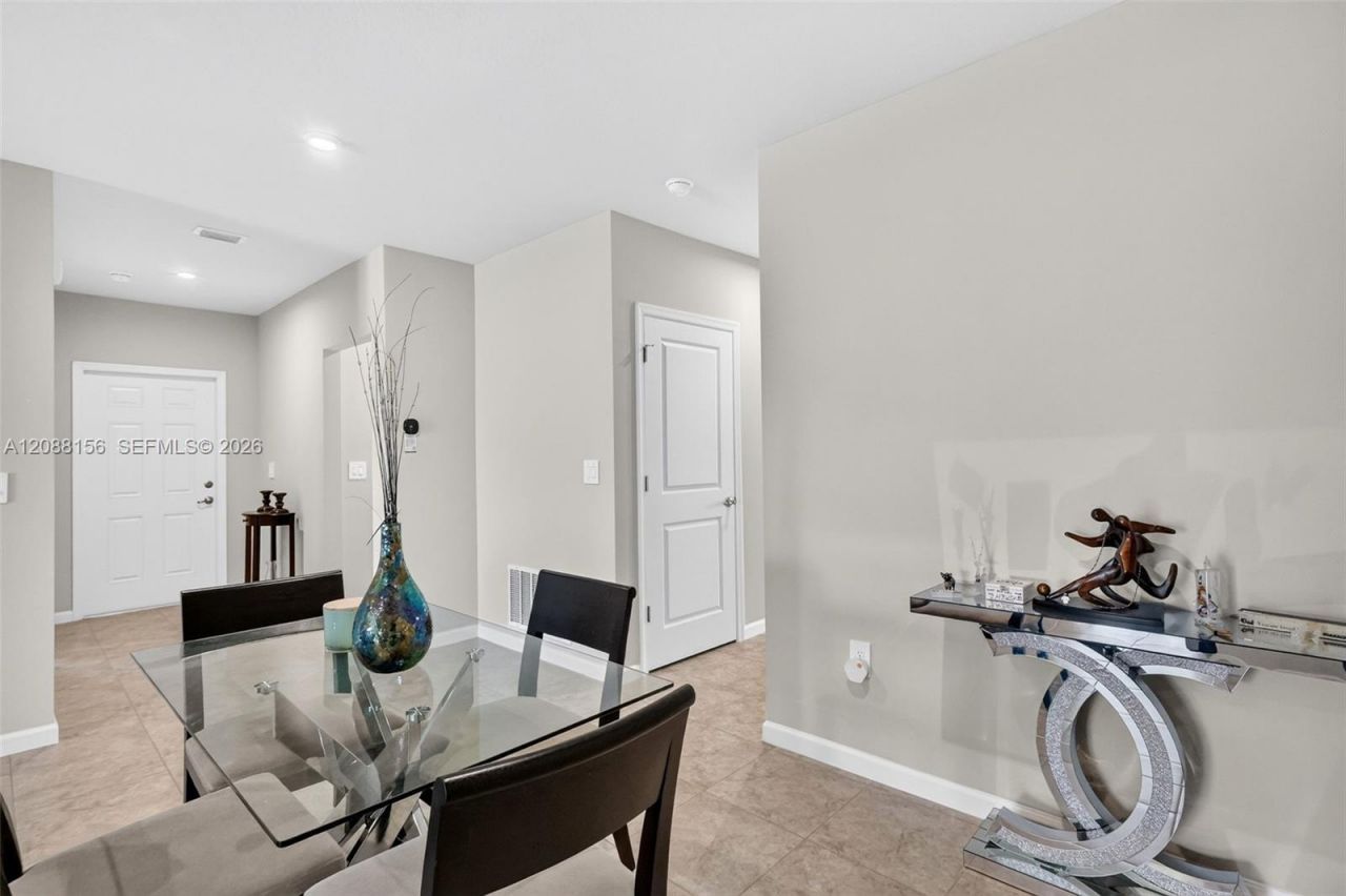 9364 SW Libertas Way, Port Saint Lucie, FL 34987 Photo