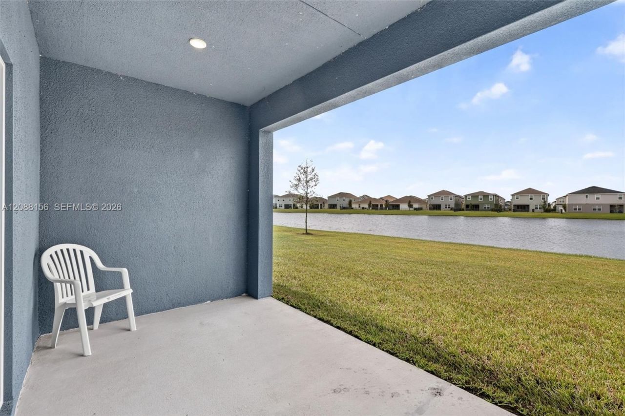 9364 SW Libertas Way, Port Saint Lucie, FL 34987 Photo