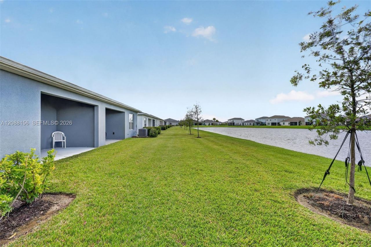 9364 SW Libertas Way, Port Saint Lucie, FL 34987 Photo