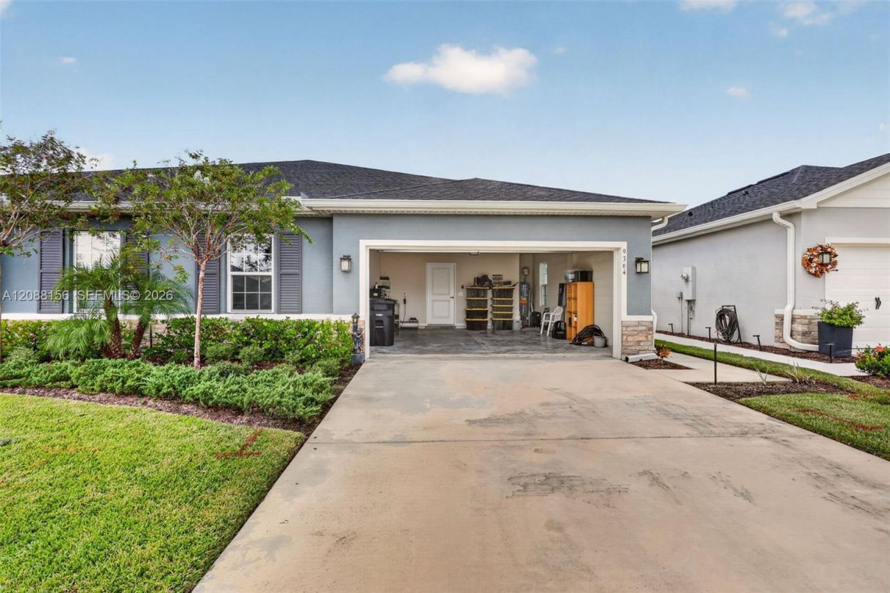 9364 SW Libertas Way, Port Saint Lucie, FL 34987 Photo