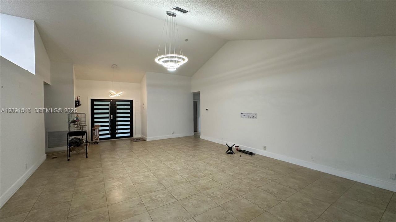 1035 NW 164th Ave, Pembroke Pines, FL 33028 Photo