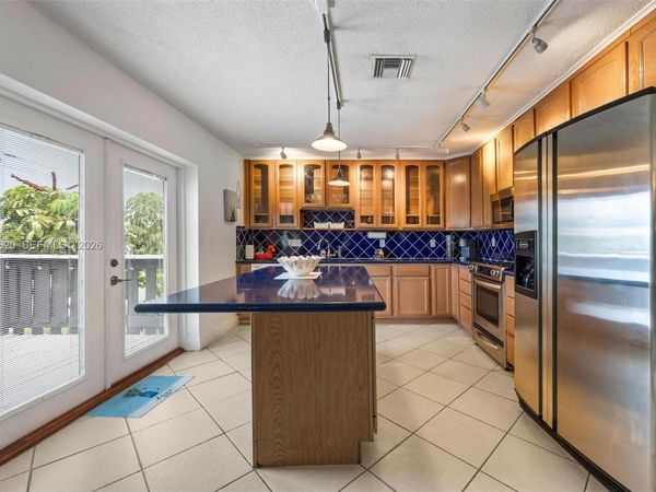 400 SE 31st St , Unit 8, Fort Lauderdale, FL 33316