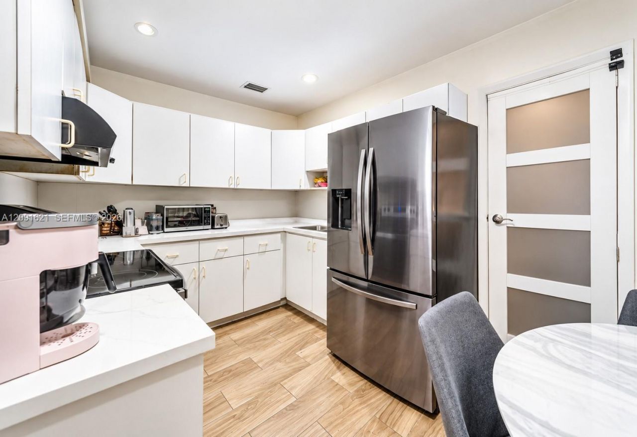 420 NW 42nd St , Miami, FL 33127 Photo