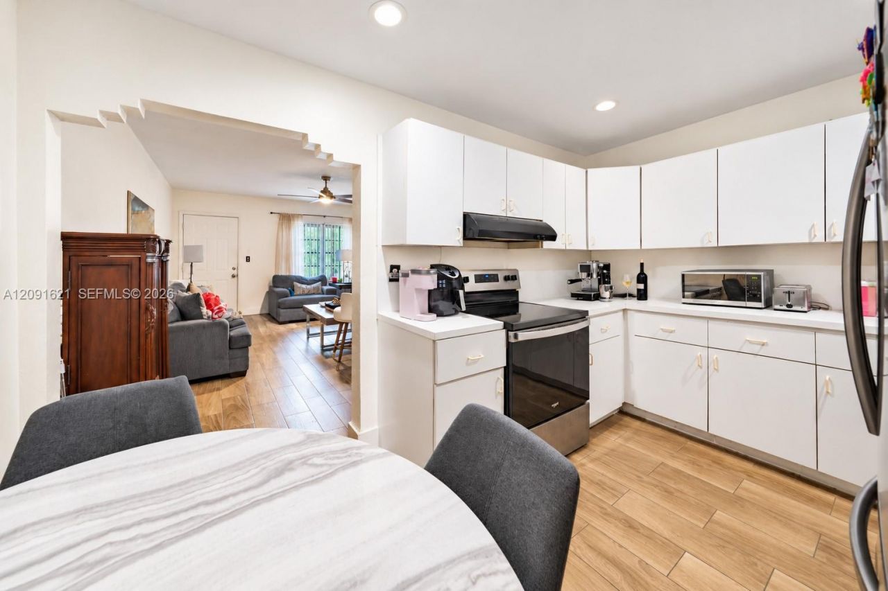 420 NW 42nd St , Miami, FL 33127 Photo