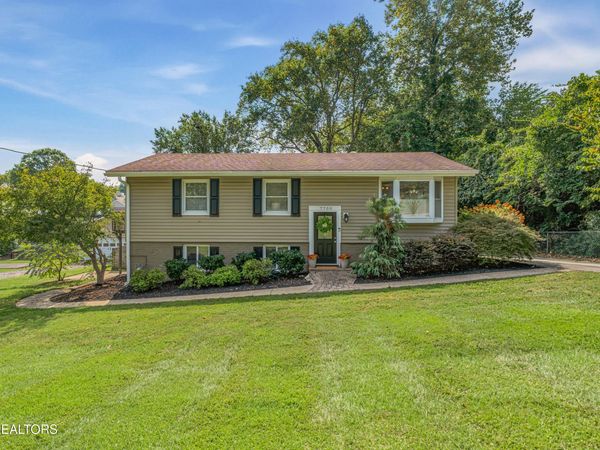 7700 Nubbin Ridge Rd, Knoxville, TN 37919