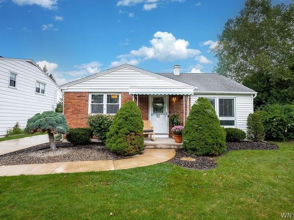 92 N Creek Drive, Buffalo, NY 14225