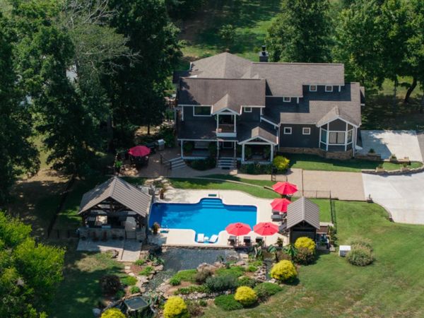 3363 Huntsville Hwy, Fayetteville, TN 37334