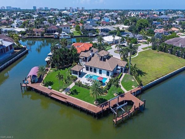 919 Sundrop CT , MARCO ISLAND, FL 34145