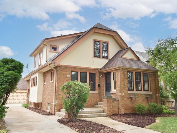 2625 N 69th STREET, Unit 2625A, Wauwatosa, WI 53213