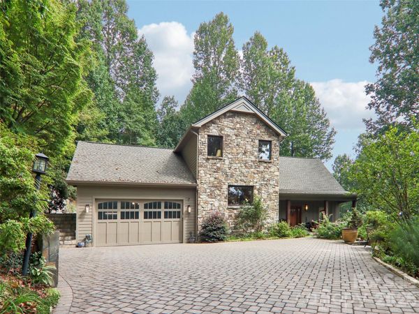 404 Southview Lane , Flat Rock, NC 28731