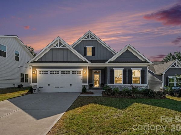 6513 Cumberland Drive, Harrisburg, NC 28075