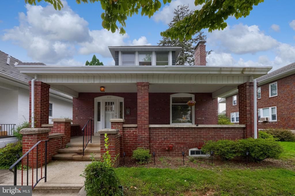 310 N STATE STREET , SHILLINGTON, PA 19607