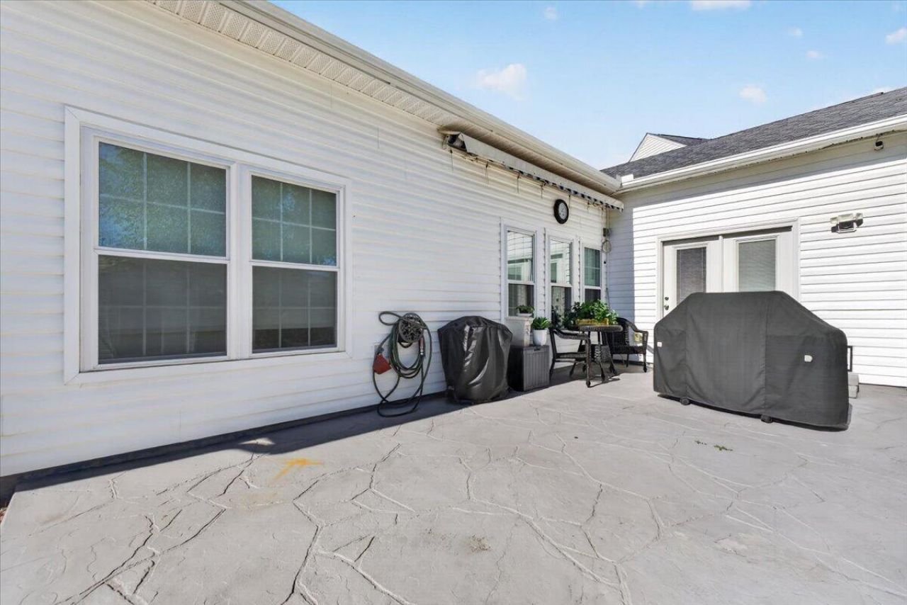 302 Sparkleberry Lane Photo 21