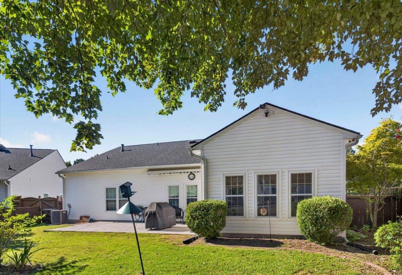 302 Sparkleberry Lane Photo 25