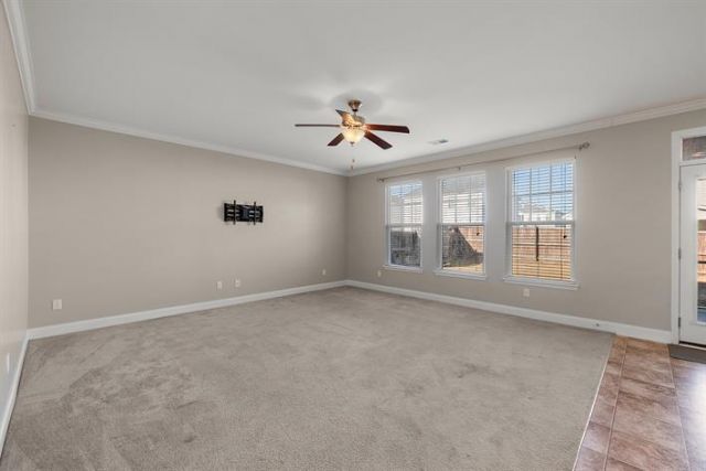 424 Philbrick Drive Photo 9