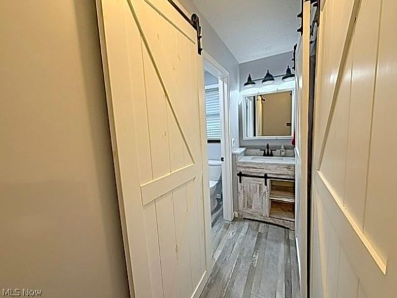 46103 New England Square, Unit D, New Waterford, OH 44445 Photo 12