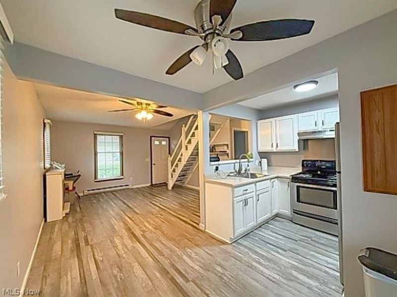 46103 New England Square, Unit D, New Waterford, OH 44445 Photo 8