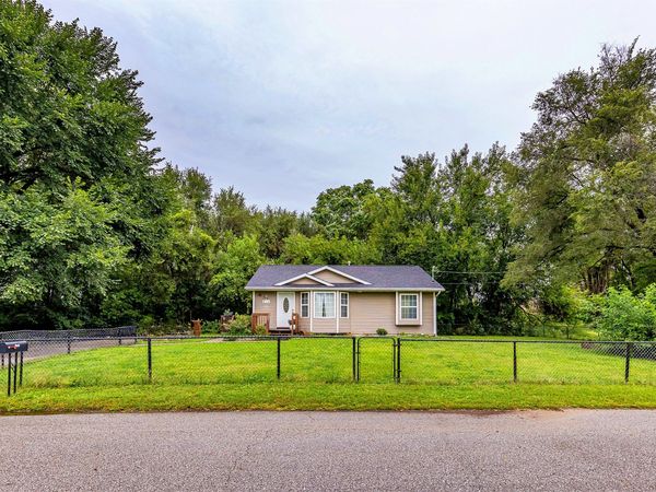 624 SE 8th Street, Des Moines, IA 50309