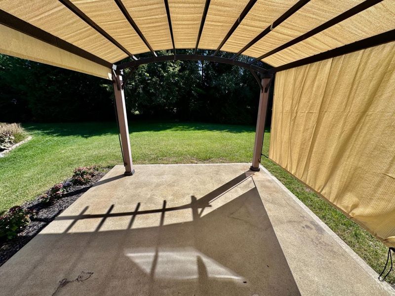 4303 Hunting Hawk Drive, Turtle Creek Township, OH 45036 Photo 2