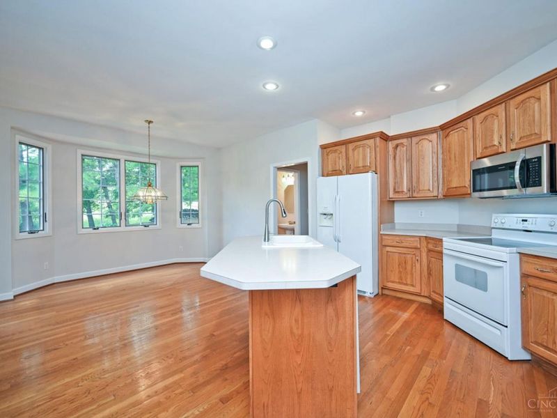 5474 Chancellor Lane, Hamilton Township, OH 45152 Photo 13