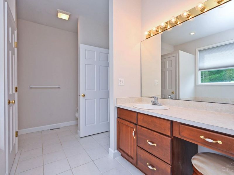 5474 Chancellor Lane, Hamilton Township, OH 45152 Photo 26