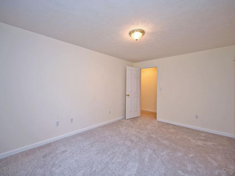 5474 Chancellor Lane, Hamilton Township, OH 45152 Photo 36