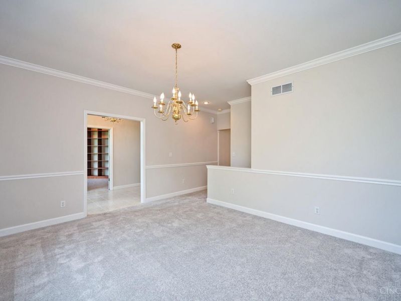 5474 Chancellor Lane, Hamilton Township, OH 45152 Photo 8