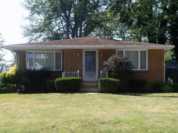 220 Maynard Drive, Buffalo, NY 14226