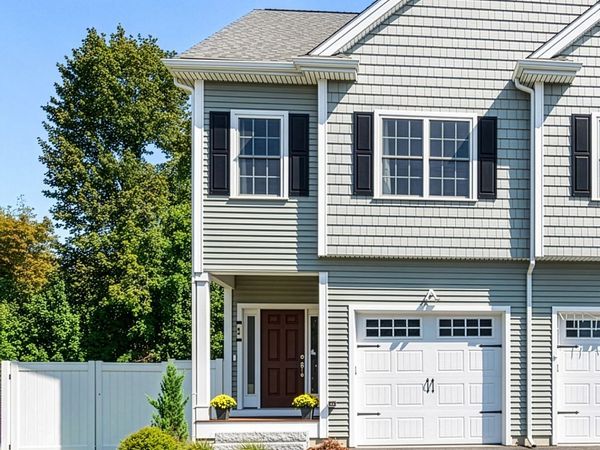 4 Fairmount St, Unit A, Woburn, MA 01801