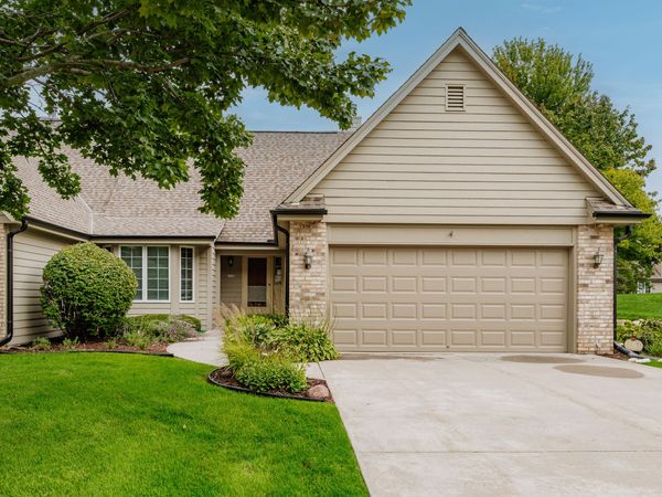 500 S McPride Ln, Unit B, Brookfield, WI 53045