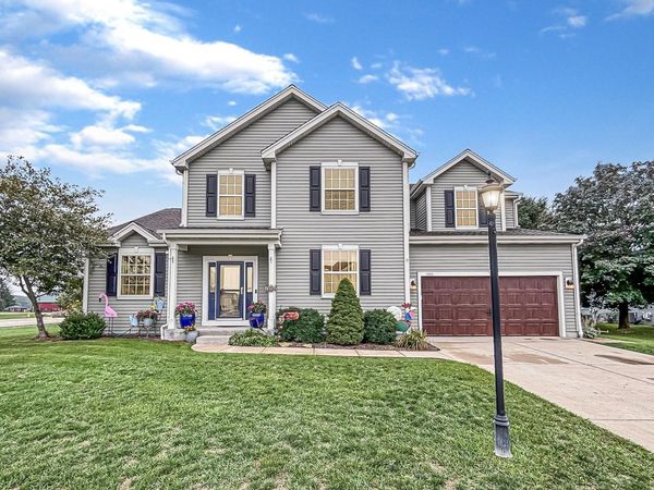 1631 Arthurs Pass -, Oconomowoc, WI 53066