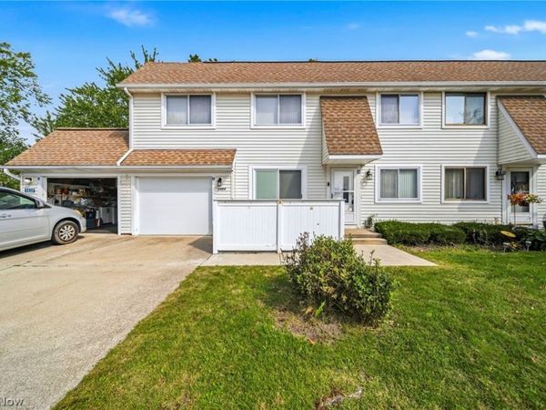 5428 Haven Court, Unit A, Willoughby, OH 44094