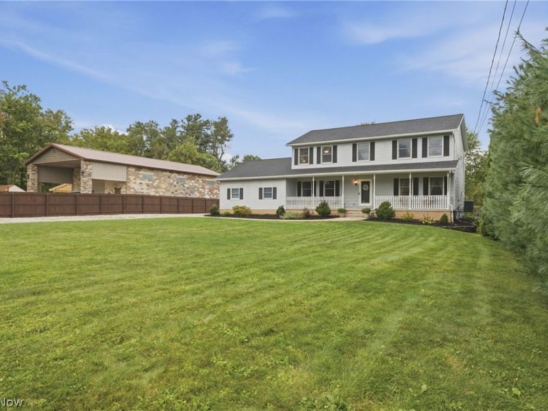 6295 Plum Street NE, Louisville, OH 44641 Photo 2
