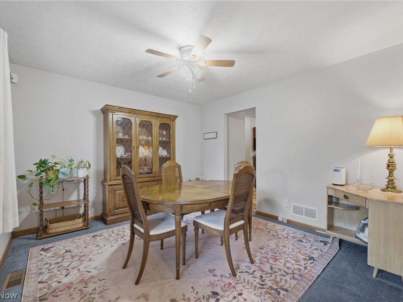6295 Plum Street NE, Louisville, OH 44641 Photo 9