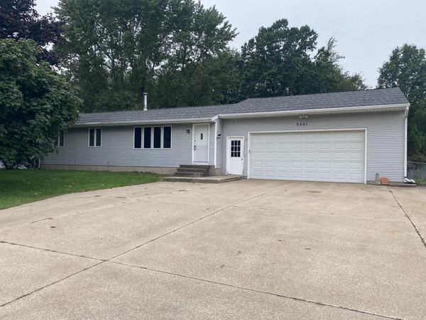 3501 N 144th Avenue, Holland, MI 49424