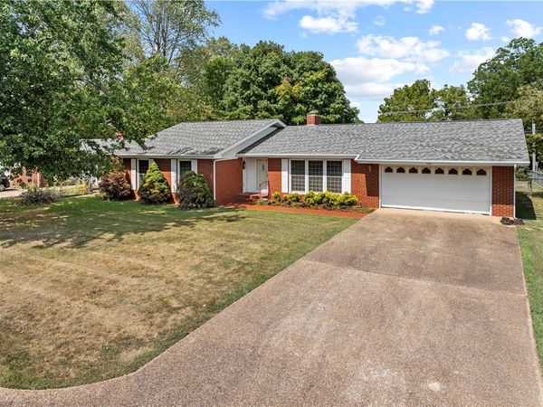 1503 Ridgepark Road, Harrison, AR 72601